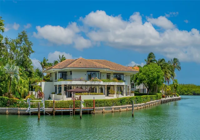Photo 2 of Mansion for sale at 241 Cape Florida Dr, Key Biscayne, FL 33149 | MLS# A12069861 | Listing updated on 2026-08-25