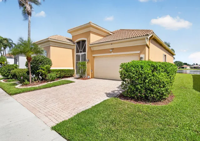 2nd image of 7276 Demedici Cir, Delray Beach, FL 33446 | MLS# B26063435