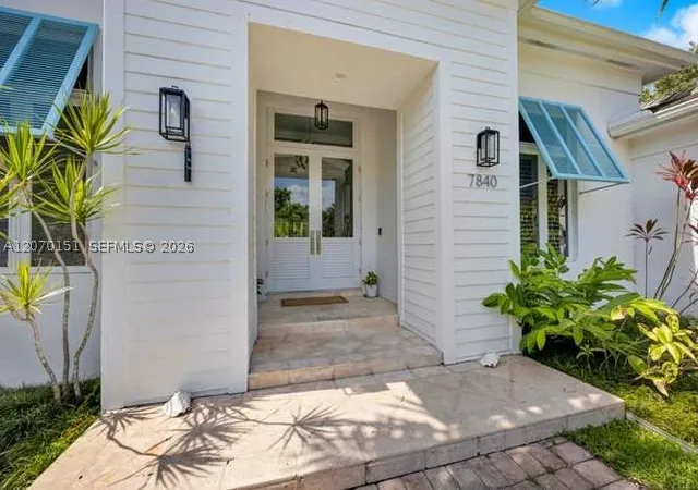 Photo 2 of Single family home for sale at 7840 Sw 133Rd Ter, Pinecrest, FL 33156 | MLS# A12070151 | Listing updated on 2026-10-02