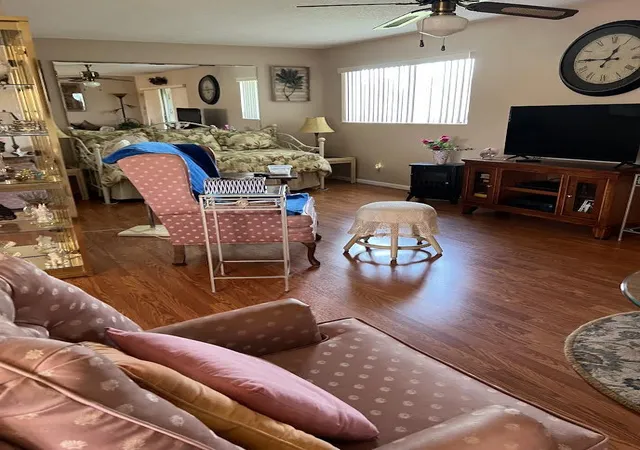3rd image of 725 Lori Dr #313, Palm Springs, FL 33461 | MLS# B26063540