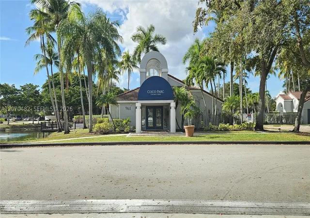 Photo 3 of Condo for sale at 931 Lyons Rd #4102, Coconut Creek, FL 33063 | MLS# A12070482 | Listing updated on 2026-08-13