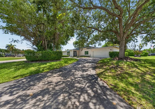 Photo 37 of Sale Pending at 8880 Sw 149Th St, Palmetto Bay, FL 33176 | MLS# A12063759 | Listing updated on 2026-10-07