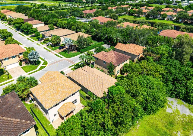 39th image of FL | 5613 Caranday Palm Dr,FL 33463 | MLS# B26064001