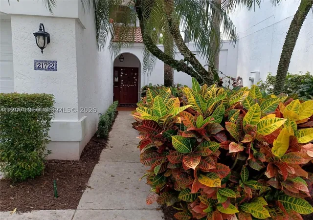 Photo 2 of Single family home for sale at 21722 Cromwell Cir, Boca Raton, FL 33486 | MLS# A12071059 | Listing updated on 2026-08-23