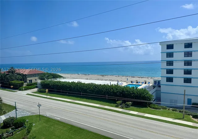 Photo 18 of Condo for sale at 911 Ocean Dr #503, Juno Beach, FL 33408 | MLS# A12062060 | Listing updated on 2026-09-25