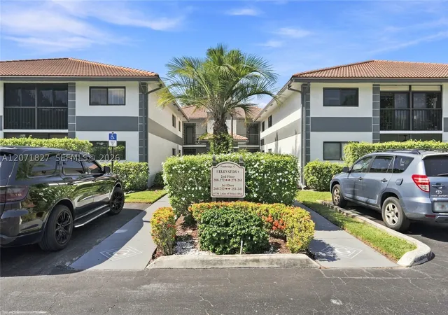 2nd image of 15234 Lakes Of Delray Blvd #250, Delray Beach, FL 33484 | MLS# A12071827