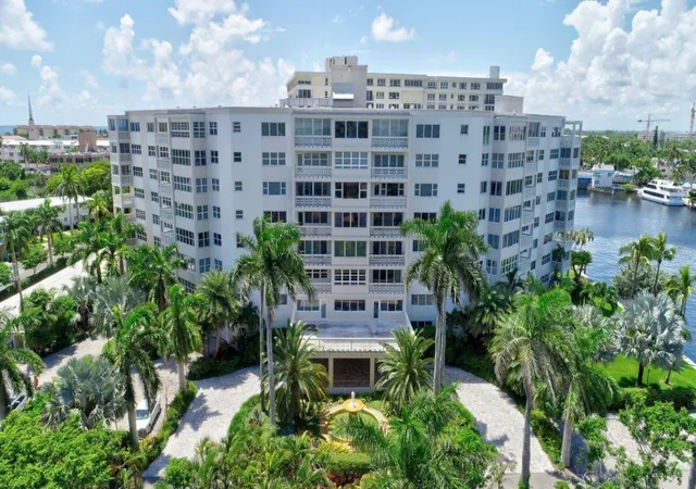 1st image of 1000 Lowry St #1F, Delray Beach, FL 33483 | MLS# B26064601