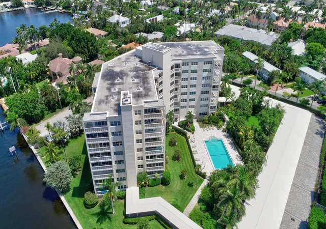 2nd image of 1000 Lowry St #1F, Delray Beach, FL 33483 | MLS# B26064601