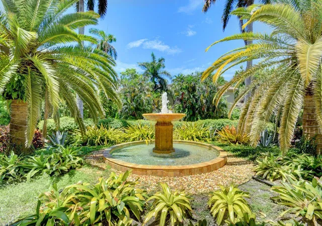 3rd image of 1000 Lowry St #1F, Delray Beach, FL 33483 | MLS# B26064601