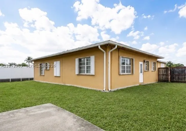 Photo 2 of Single family home for sale at 4151 Sw 112th Ct, Miami, FL 33165 | MLS# A12071989 | Listing updated on 2026-09-26