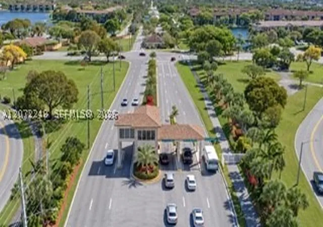 Photo 2 of Condo for sale at 901 Sw 128th Ave #414E, Pembroke Pines, FL 33027 | MLS# A12072248 | Listing updated on 2026-10-08
