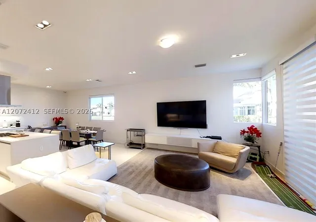 Photo 3 of Single family home for sale at 10229 Nw 74th Ter, Doral, FL 33178 | MLS# A12072412 | Listing updated on 2026-08-17