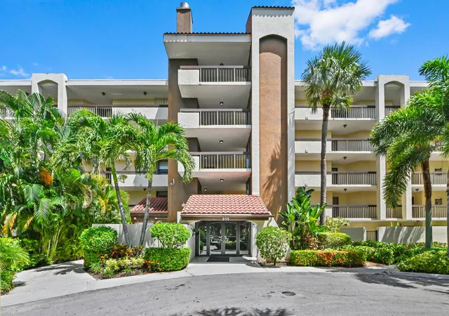 2nd image of 955 Egret Cir #408, Delray Beach, FL 33444 | MLS# B26065127
