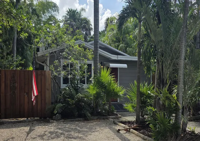1st image of 540 Sw 14th Ave, Fort Lauderdale, FL 33312 | MLS# B26065248