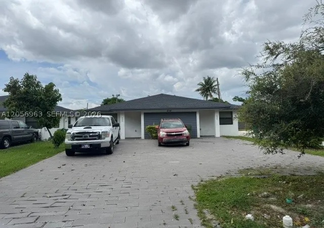 Photo 3 of Multi family home for sale at 634 Nw 12th St, Florida City, FL 33034 | MLS# A12056963 | Listing updated on 2026-08-18