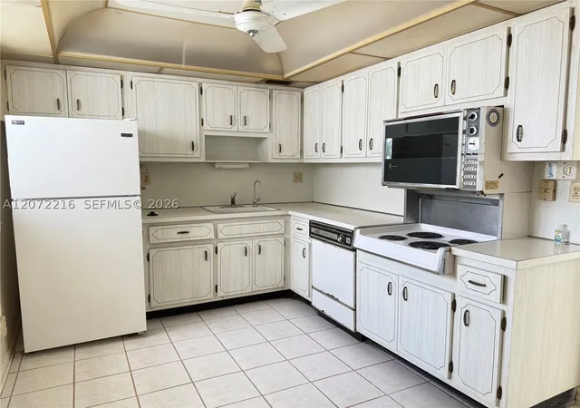 Photo 2 of Condo for sale at 6903 Cypress Rd #C26, Plantation, FL 33317 | MLS# A12072216 | Listing updated on 2026-08-26