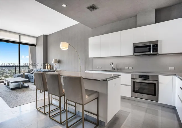 Photo 3 of Condo for sale at 88 Sw 7Th St #4006, Miami, FL 33130 | MLS# A12072632 | Listing updated on 2026-08-19