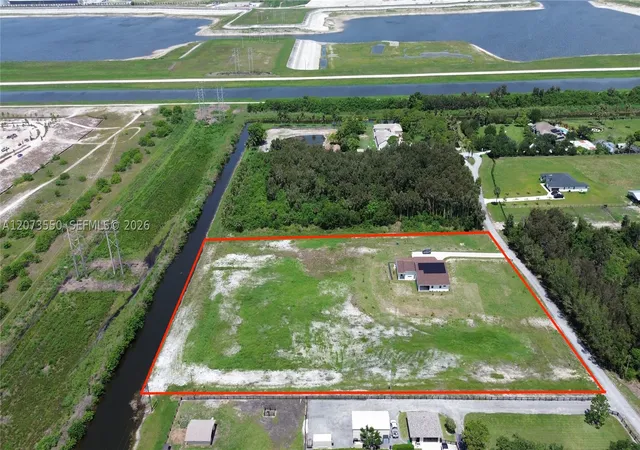 Photo 4 of Single family home for sale at 19860 Skyhawk Ln, Loxahatchee, FL 33470 | MLS# A12073550 | Listing updated on 2026-08-18