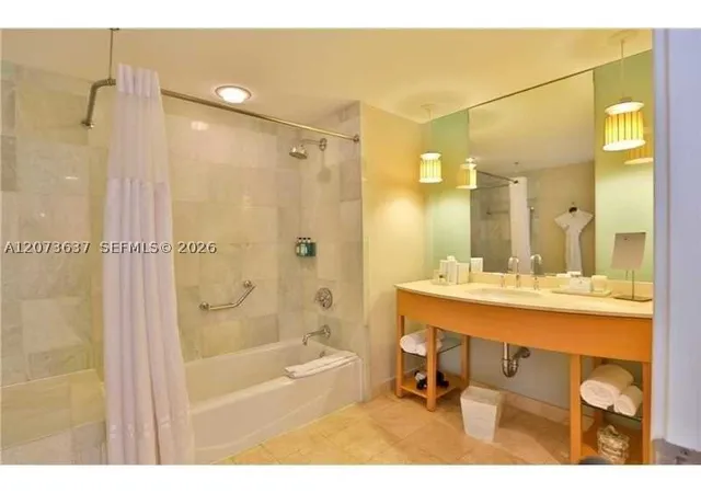 Photo 4 of Condo for sale at 18683 Collins Ave #1709, Sunny Isles Beach, FL 33160 | MLS# A12073637 | Listing updated on 2026-08-19