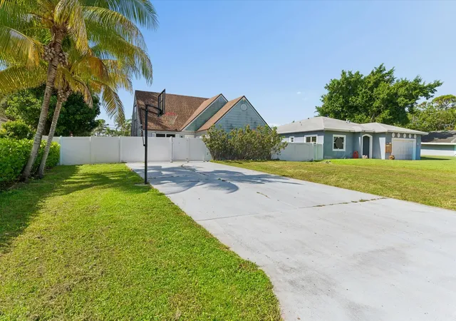 2nd image of 5414 Sunrise Blvd, Delray Beach, FL 33484 | MLS# B26065811