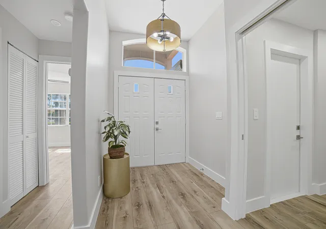 5th image of 15305 Summer Lake Dr, Delray Beach, FL 33446 | MLS# B26065843