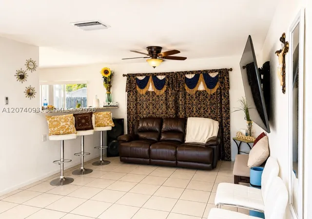 Photo 3 of Single family home for sale at 9331 Nw 24Th Pl, Sunrise, FL 33322 | MLS# A12074093 | Listing updated on 2026-10-07