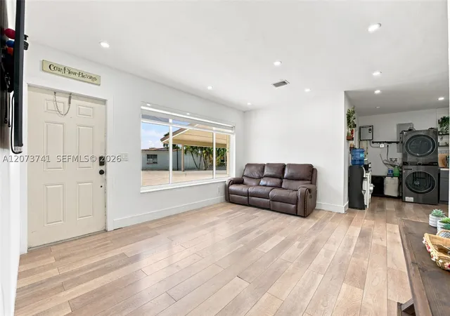 Photo 3 of Single family home for sale at 681 W 55Th Pl, Hialeah, FL 33012 | MLS# A12073741 | Listing updated on 2026-10-01