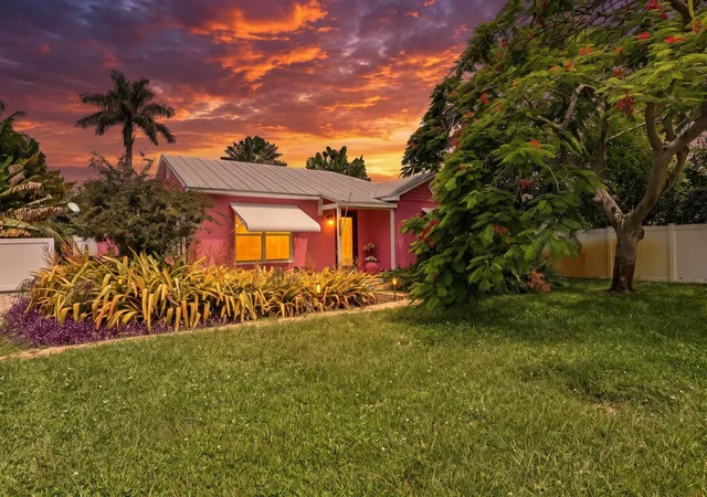 1st image of 227 S Swinton Ave, Delray Beach, FL 33444 | MLS# B26066080