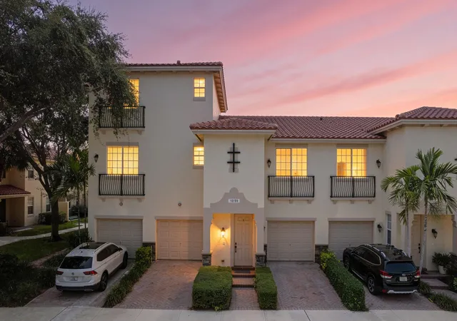1st image of 1020 E Longport Cir #6B, Delray Beach, FL 33444 | MLS# B26066251
