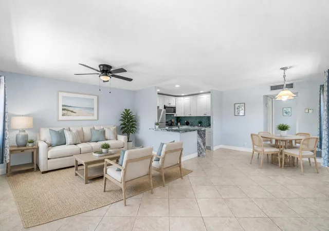 4th image of 566 Saxony L, Delray Beach, FL 33446 | MLS# B26066407