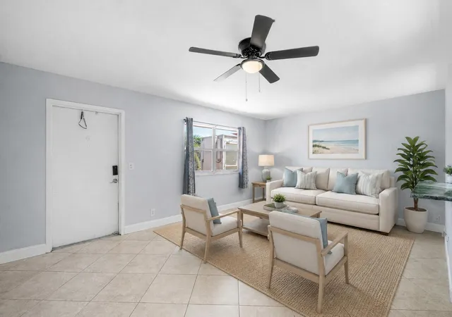 5th image of 566 Saxony L, Delray Beach, FL 33446 | MLS# B26066407