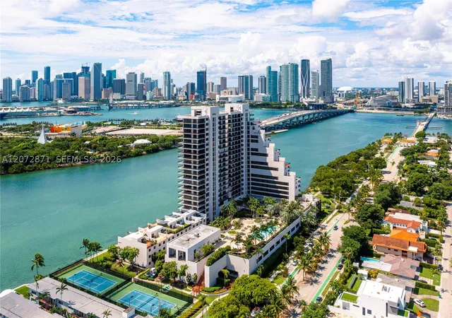 Listing Photo 1 - Condo for sale in building located at 1000 Venetian Wy, Miami, FL 33139 - Unit #301/303