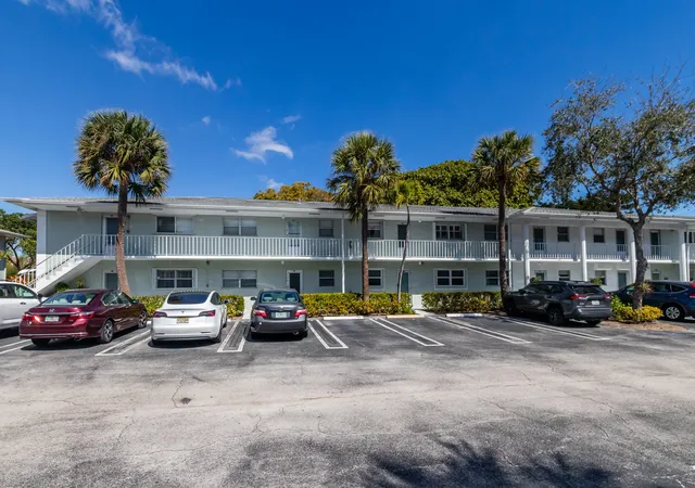 3rd image of 2300 Sw 22Nd Ave, Delray Beach, FL 33445
