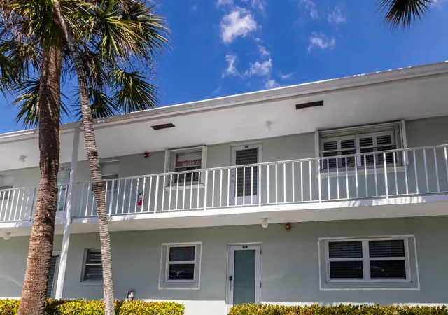 4th image of 2300 Sw 22Nd Ave, Delray Beach, FL 33445