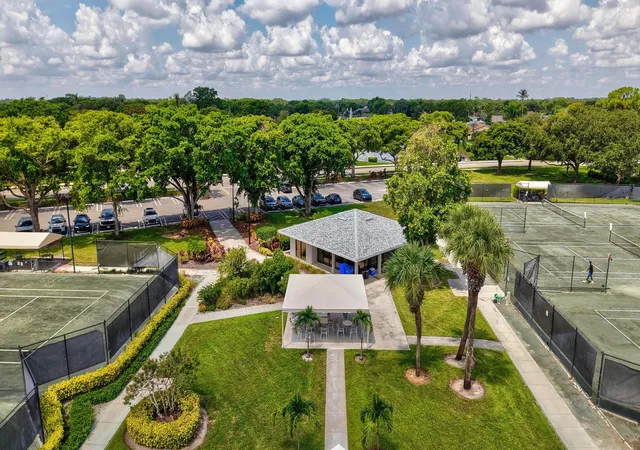 32nd image of 2390 Nw 15th St Nw, Delray Beach, FL 33445 | MLS# B26066639