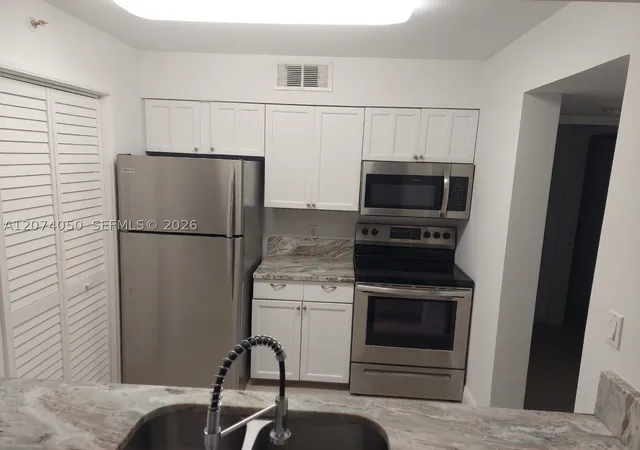 2nd image of 800 Scotia Dr #103, Hypoluxo, FL 33462 | MLS# A12074050