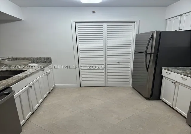 3rd image of 800 Scotia Dr #103, Hypoluxo, FL 33462 | MLS# A12074050