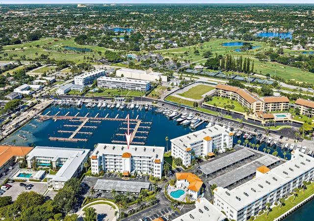 2nd image of 29 Yacht Clb Dr, North Palm Beach, FL 33408