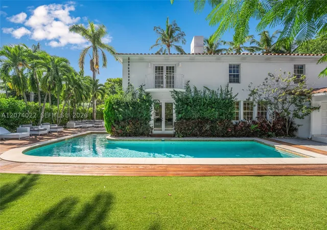 Photo 1 of Single family home for sale at 140 N Hibiscus Dr, Miami Beach, FL 33139 | MLS# A12074022 | Listing updated on 2026-08-20