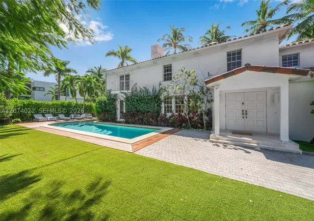 Photo 2 of Single family home for sale at 140 N Hibiscus Dr, Miami Beach, FL 33139 | MLS# A12074022 | Listing updated on 2026-08-20