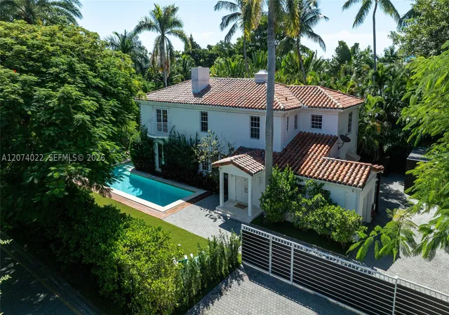 Photo 3 of Single family home for sale at 140 N Hibiscus Dr, Miami Beach, FL 33139 | MLS# A12074022 | Listing updated on 2026-08-20