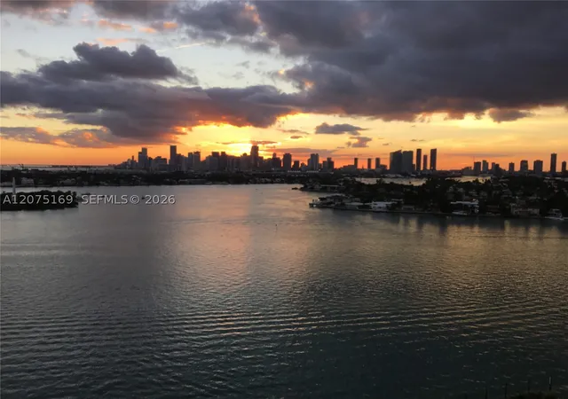 Listing Photo 2 - Condo for sale in building located at 9 Island Ave, Miami, FL 33139 - Unit #1806