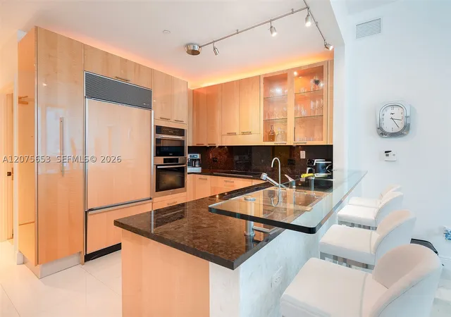 Photo 4 of Condo for sale at 6799 Collins Ave #510, Miami Beach, FL 33141 | MLS# A12075653 | Listing updated on 2026-08-21