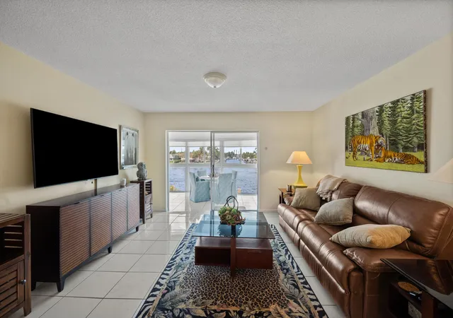 3rd image of 725 N Riverside Dr #203, Pompano Beach, FL 33062 | MLS# B26067659