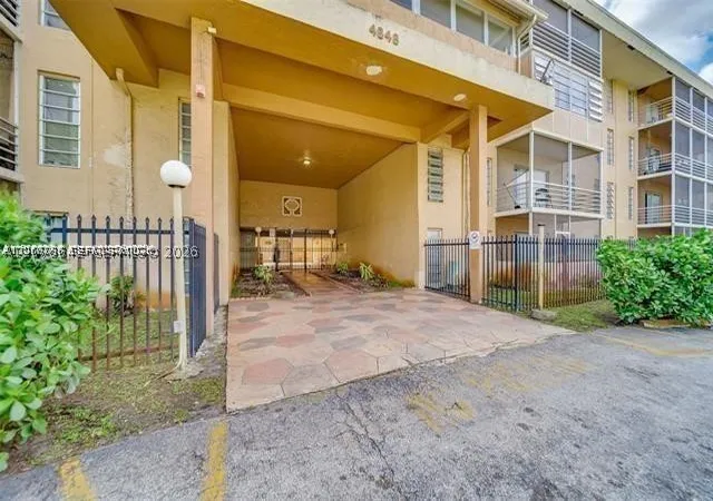 Listing Photo 2 - Condo for sale in building located at 4848 Nw 24Th Ct, Lauderdale Lakes, FL 33313 - Unit #230