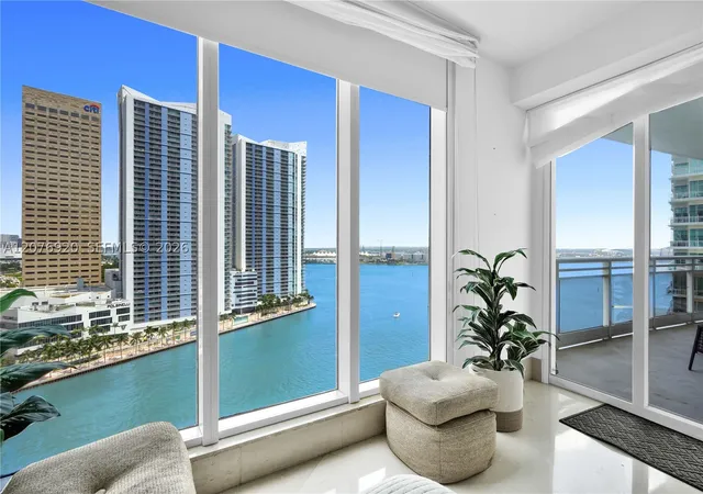 Listing Photo 2 - Condo for sale in building located at 901 Brickell Key Blvd, Pembroke Pines, FL 33131 - Unit #1807