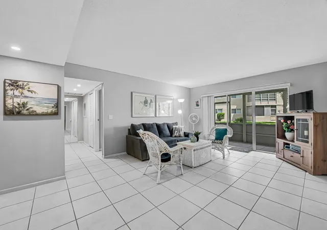 2nd image of 752 Lori Dr #217, Palm Springs, FL 33461 | MLS# B26068000