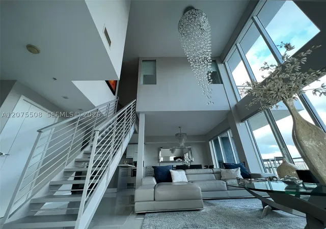 Listing Photo 5 - Condo for sale in Infinity at Brickell located at 60 Sw 13Th St, Miami, FL 33130 - Unit #5210