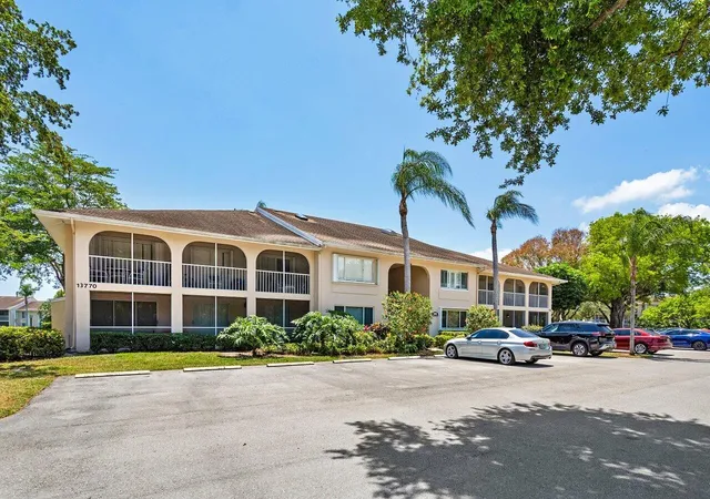2nd image of 13770 Oneida Dr, Delray Beach, FL 33446