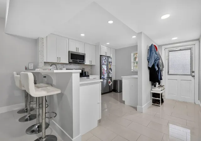 4th image of 3011 Linton Blvd #103D, Delray Beach, FL 33445 | MLS# B26070157